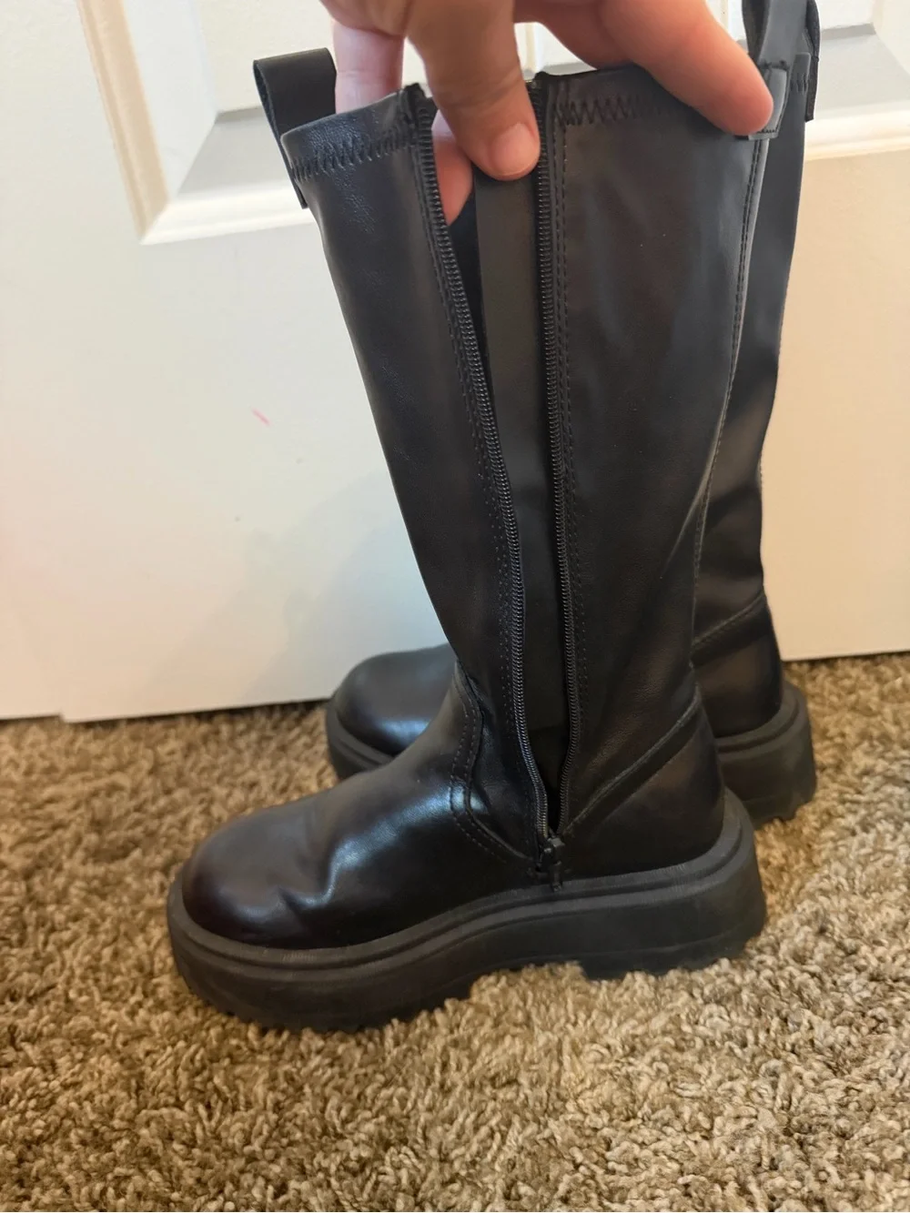 Zara classic black